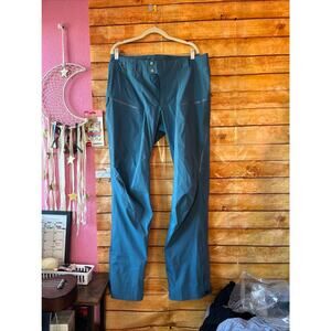 PATAGONIA Stormstride Slim Fit Ski Pants Men's Size L Crator Blue NWOT